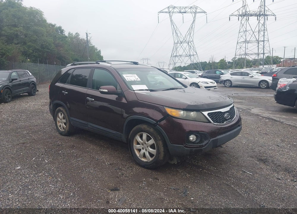 2011 KIA SORENTO LX VIN: 5XYKT4A10BG181077