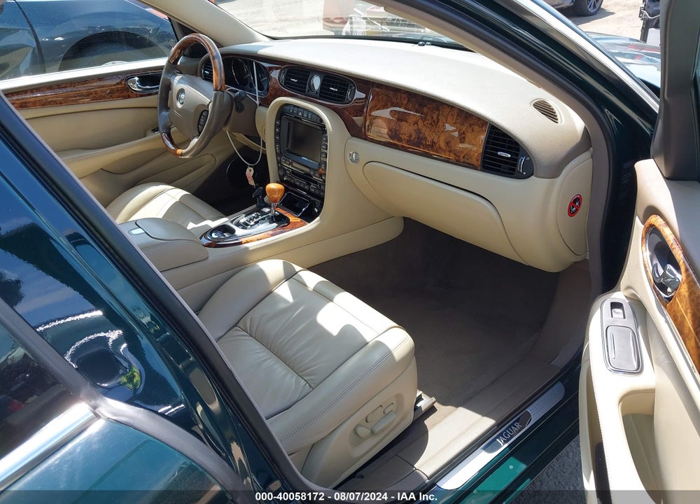 2005 JAGUAR XJ VANDEN PLAS VIN: SAJWA82C45SG44744