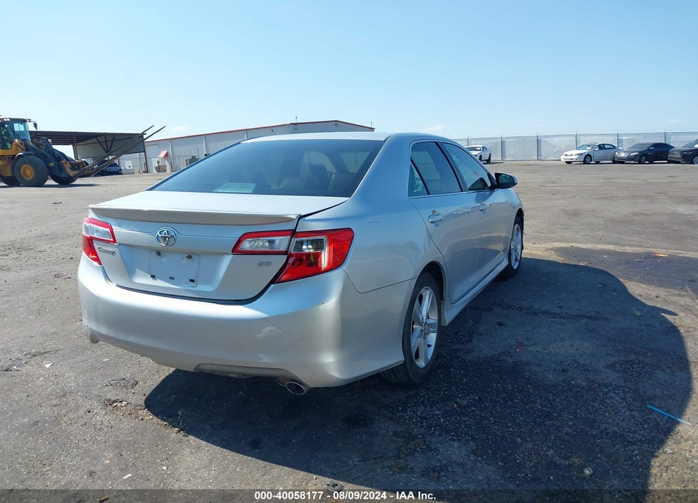 2013 TOYOTA CAMRY SE VIN: 4T1BF1FK7DU268964