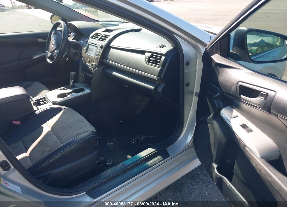 2013 TOYOTA CAMRY SE VIN: 4T1BF1FK7DU268964
