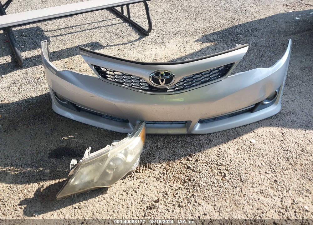 2013 TOYOTA CAMRY SE VIN: 4T1BF1FK7DU268964