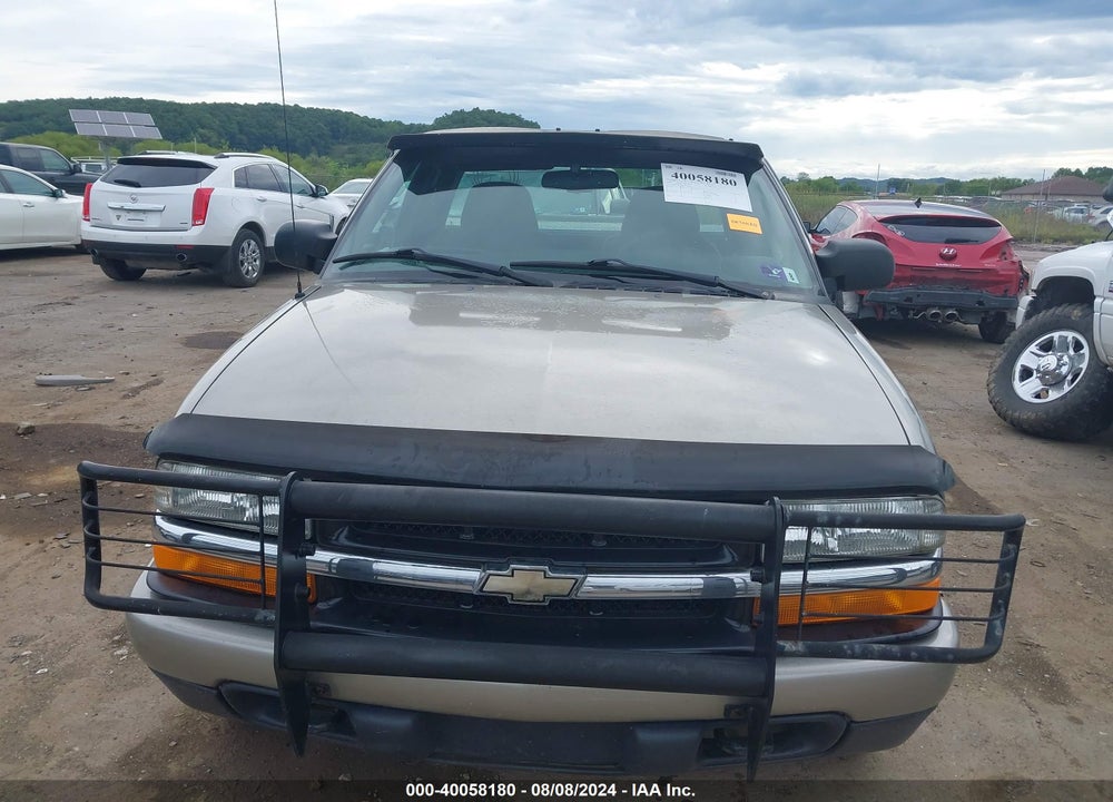 2001 CHEVROLET S-10 LS VIN: 1GCDT19W618210823