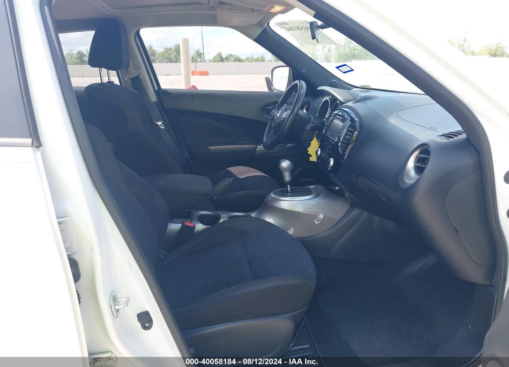 2015 NISSAN JUKE SV VIN: JN8AF5MR8FT505238