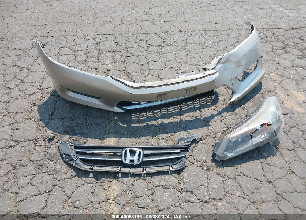 2015 HONDA ACCORD LX VIN: 1HGCR2F33FA054302
