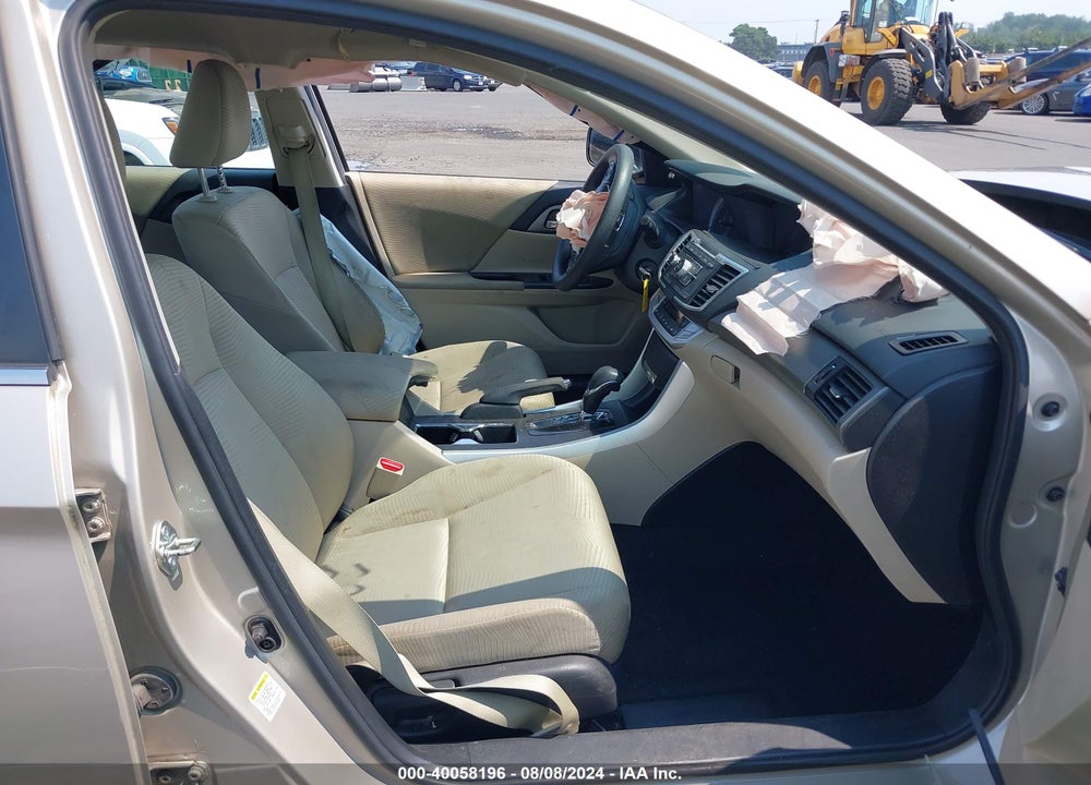 2015 HONDA ACCORD LX VIN: 1HGCR2F33FA054302