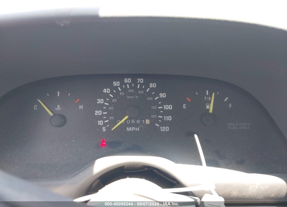 1996 CHEVROLET BERETTA VIN: 1G1LV1542TY157558