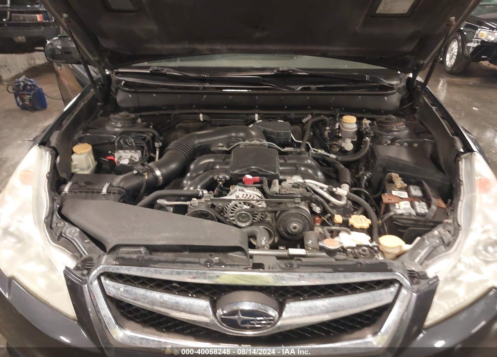 2010 SUBARU LEGACY 3.6R PREMIUM VIN: 4S3BMEC62A2210924