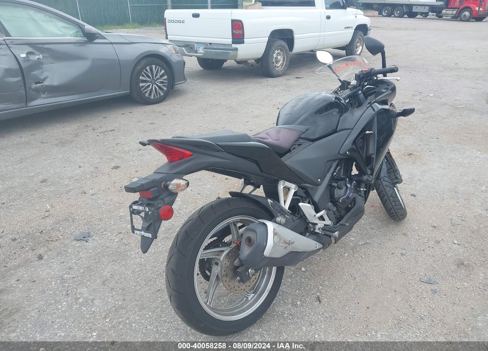 2012 HONDA CBX250 RA VIN: MLHMC4119C5201018
