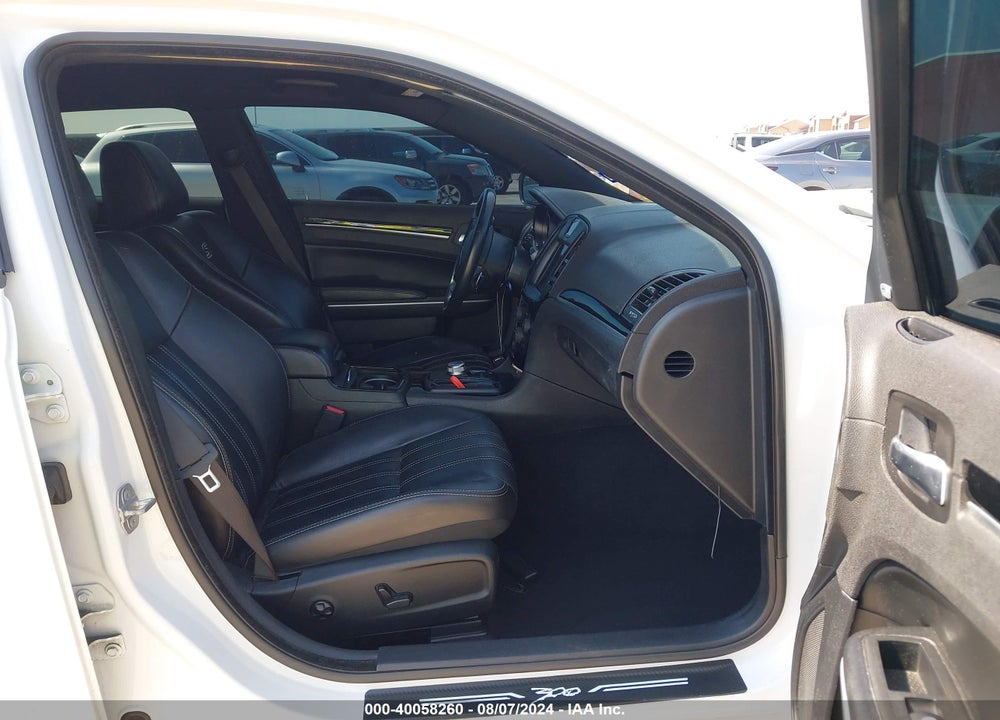 2019 CHRYSLER 300 300S VIN: 2C3CCABG4KH682775
