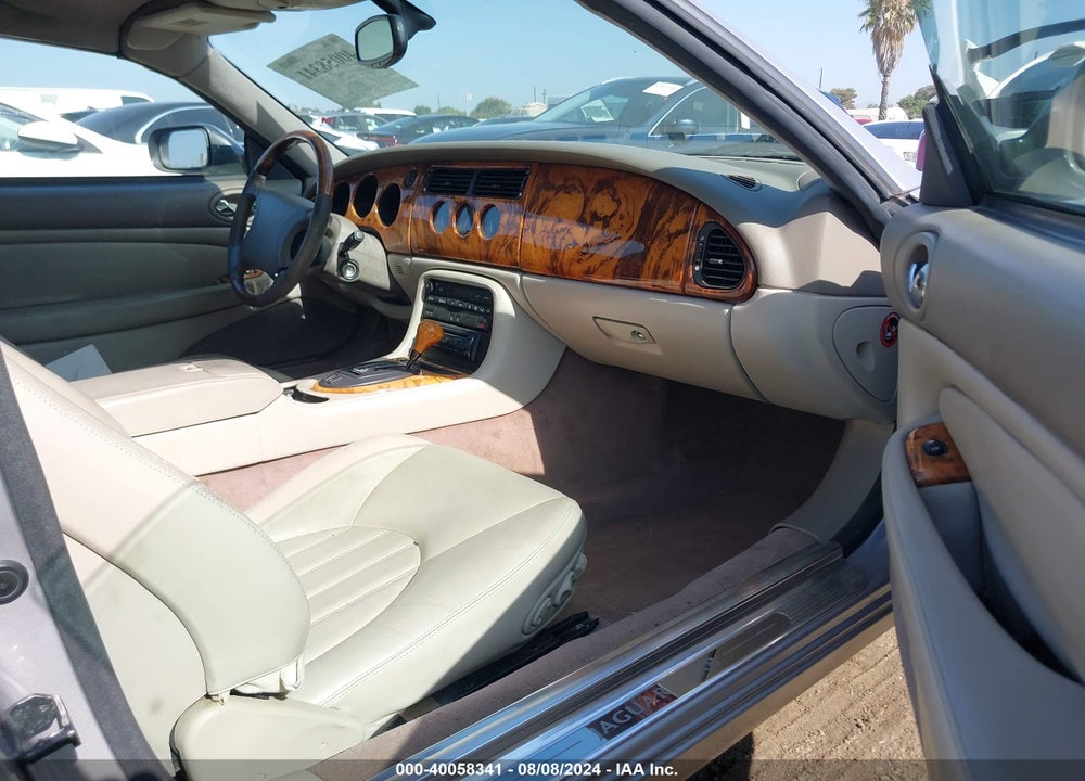 2000 JAGUAR XK8 VIN: SAJJA42C2YNA07258