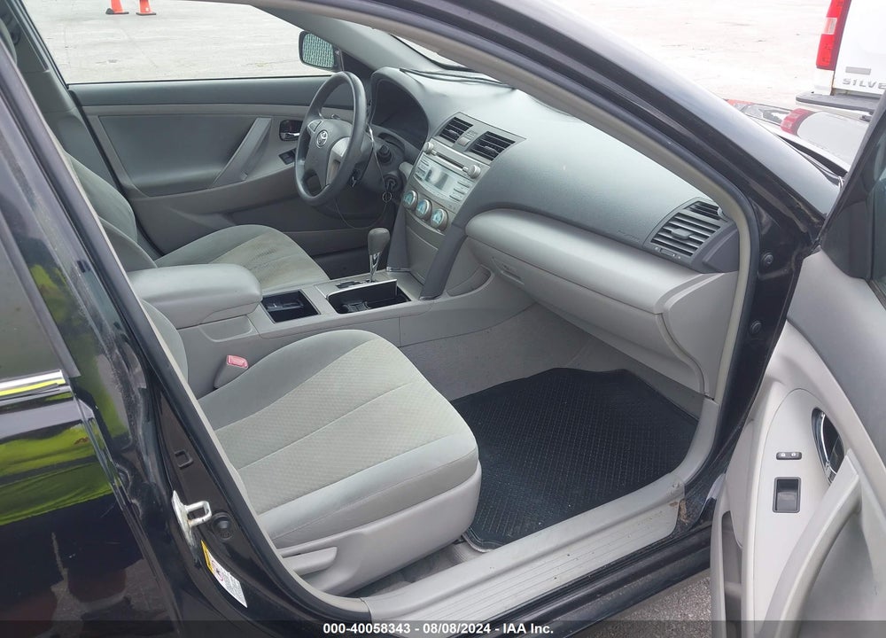 2009 TOYOTA CAMRY LE VIN: 4T4BE46K29R072013