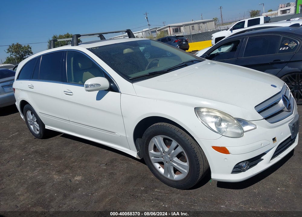 2008 MERCEDES-BENZ R 350 VIN: 4JGCB56E18A075511