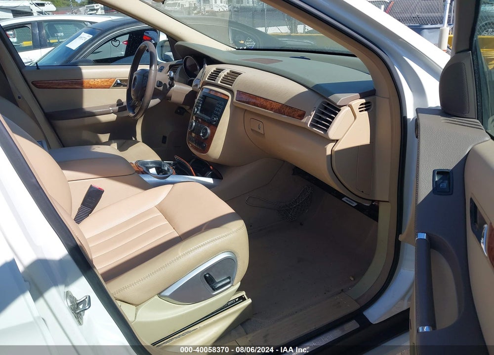2008 MERCEDES-BENZ R 350 VIN: 4JGCB56E18A075511