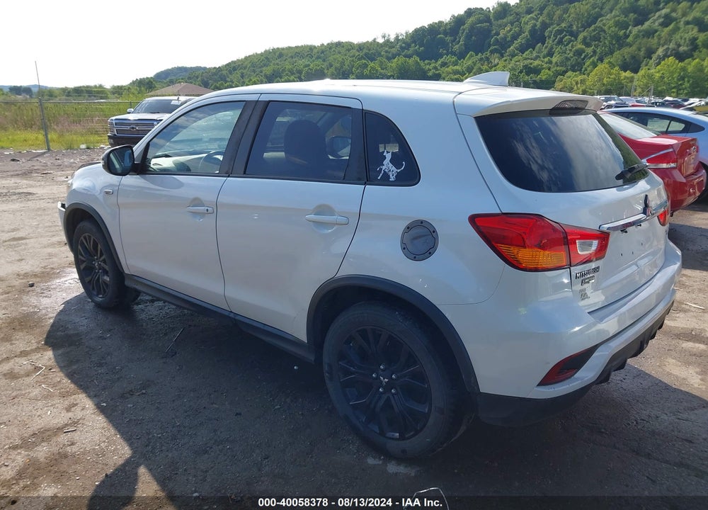 2018 MITSUBISHI OUTLANDER SPORT 2.0 LE VIN: JA4AR3AU4JZ029201