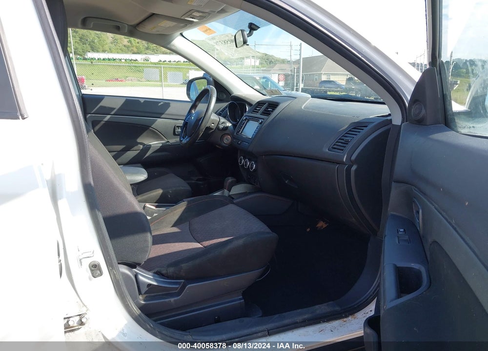 2018 MITSUBISHI OUTLANDER SPORT 2.0 LE VIN: JA4AR3AU4JZ029201