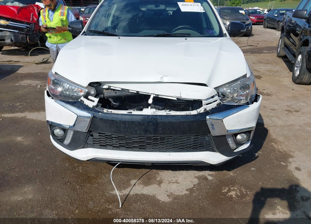 2018 MITSUBISHI OUTLANDER SPORT 2.0 LE VIN: JA4AR3AU4JZ029201