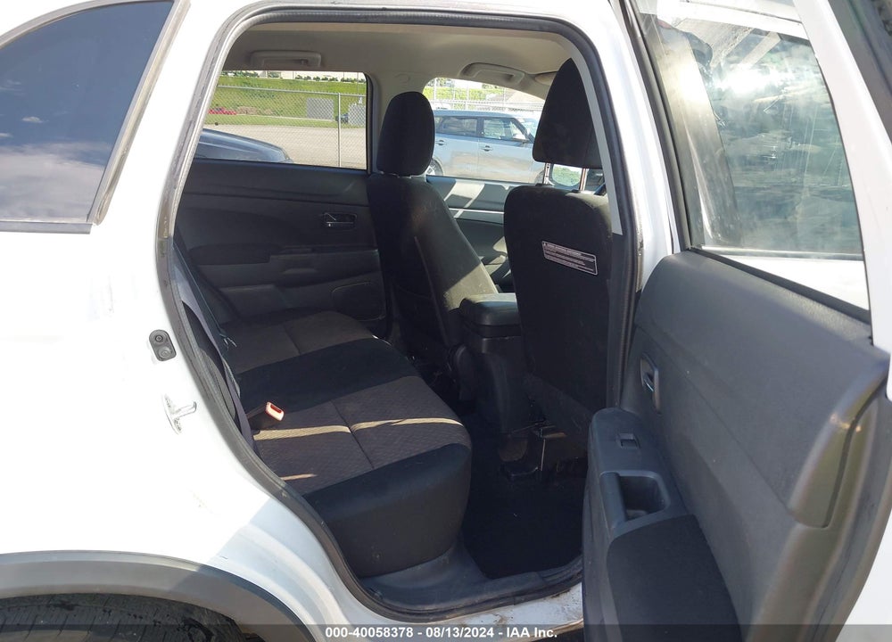 2018 MITSUBISHI OUTLANDER SPORT 2.0 LE VIN: JA4AR3AU4JZ029201