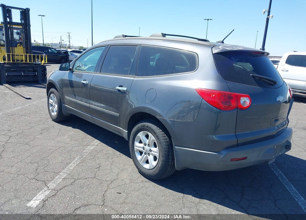 2012 CHEVROLET TRAVERSE LS VIN: 1GNKREED3CJ261278