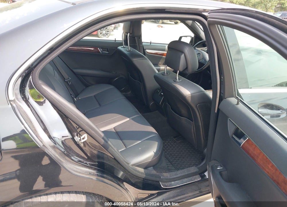 2010 MERCEDES-BENZ C 300 LUXURY 4MATIC/SPORT 4MATIC VIN: WDDGF8BB7AR089269