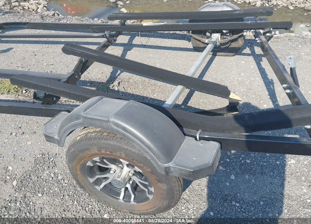 2022 KARAVAN 17' WATER TRAILER VIN: 5KTWS1713NF549344