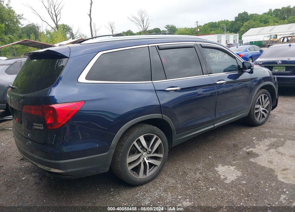 2017 HONDA PILOT TOURING VIN: 5FNYF6H91HB030290
