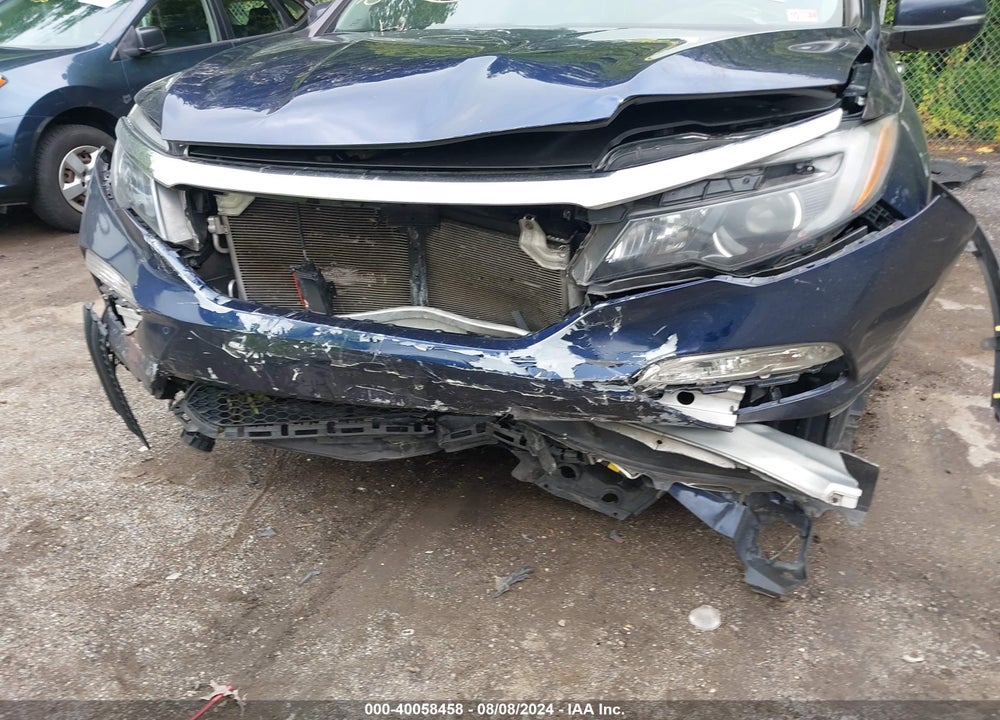 2017 HONDA PILOT TOURING VIN: 5FNYF6H91HB030290