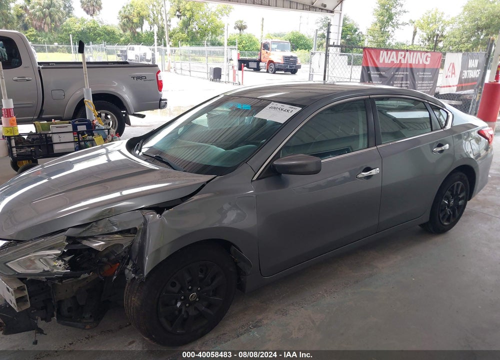 2017 NISSAN ALTIMA VIN: 1N4AL3AP7HN352022