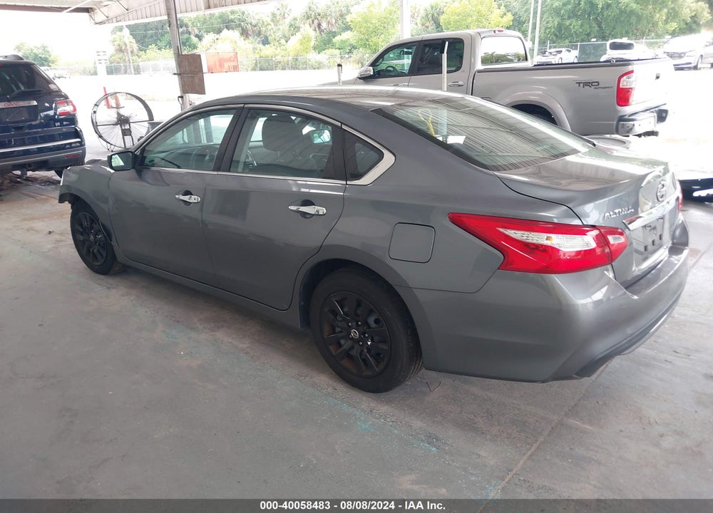 2017 NISSAN ALTIMA VIN: 1N4AL3AP7HN352022