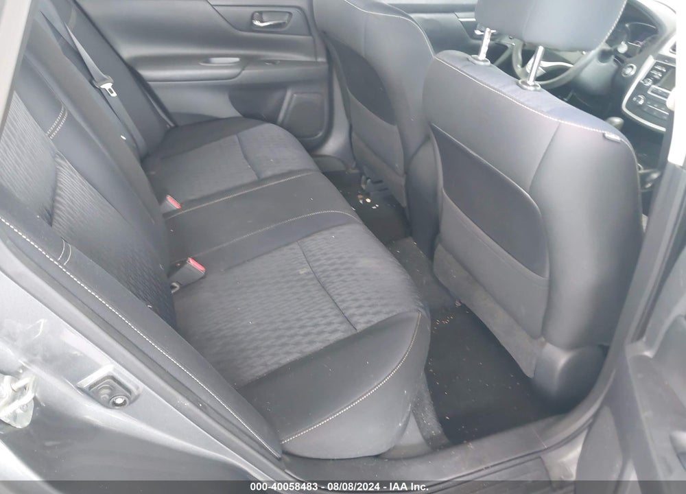 2017 NISSAN ALTIMA VIN: 1N4AL3AP7HN352022