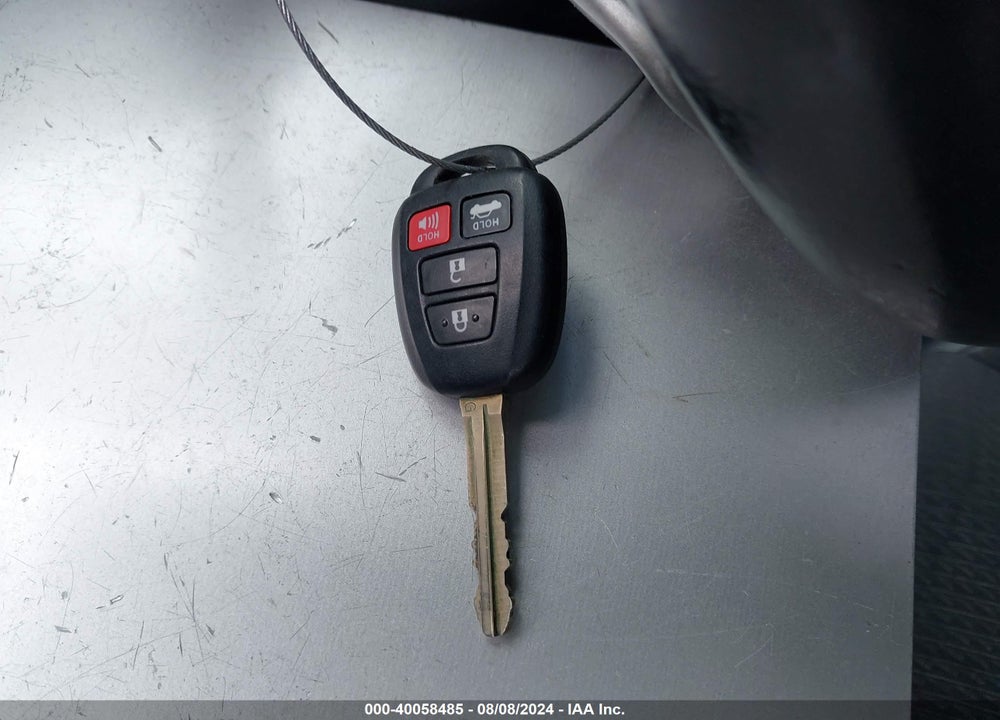 2013 TOYOTA CAMRY SE VIN: 4T1BF1FK5DU261740