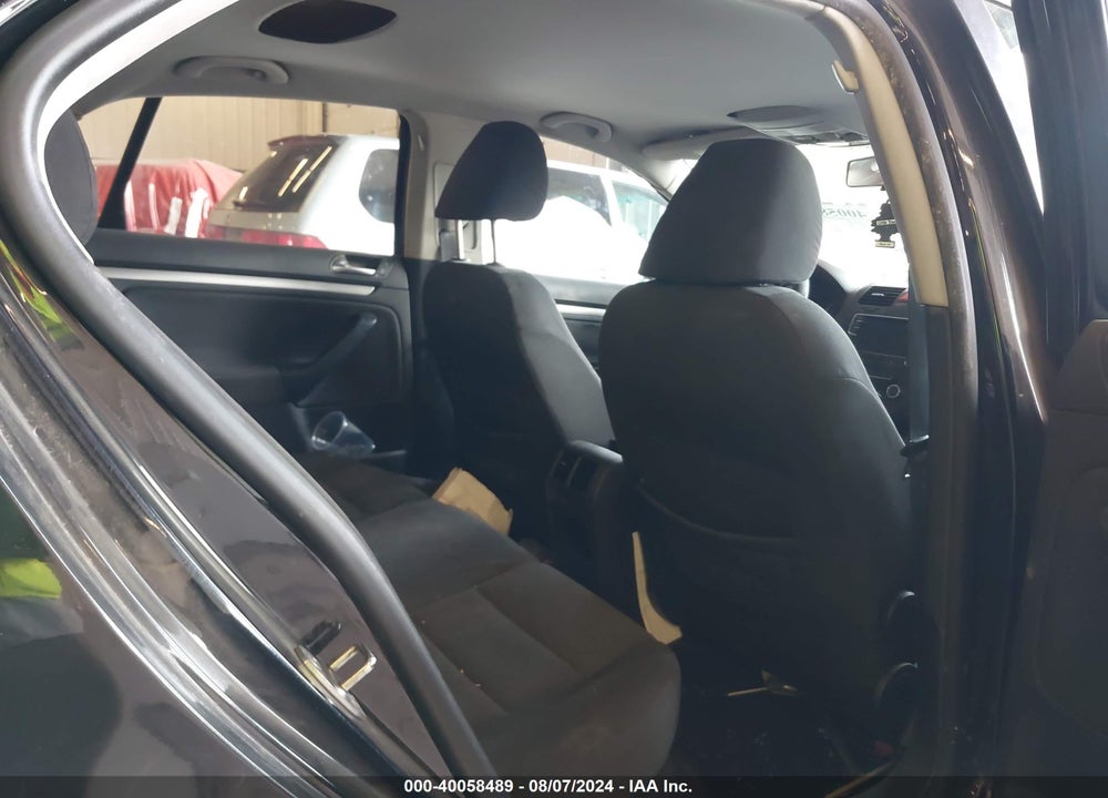 2010 VOLKSWAGEN JETTA S VIN: 3VWJZ7AJXAM076086