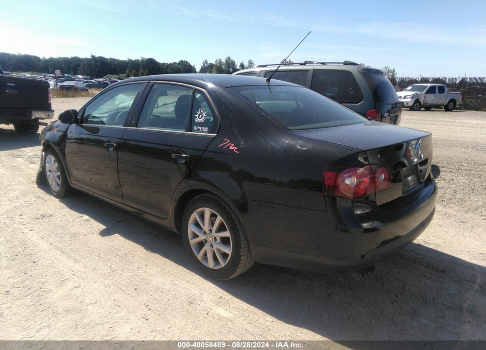 2010 VOLKSWAGEN JETTA S VIN: 3VWJZ7AJXAM076086