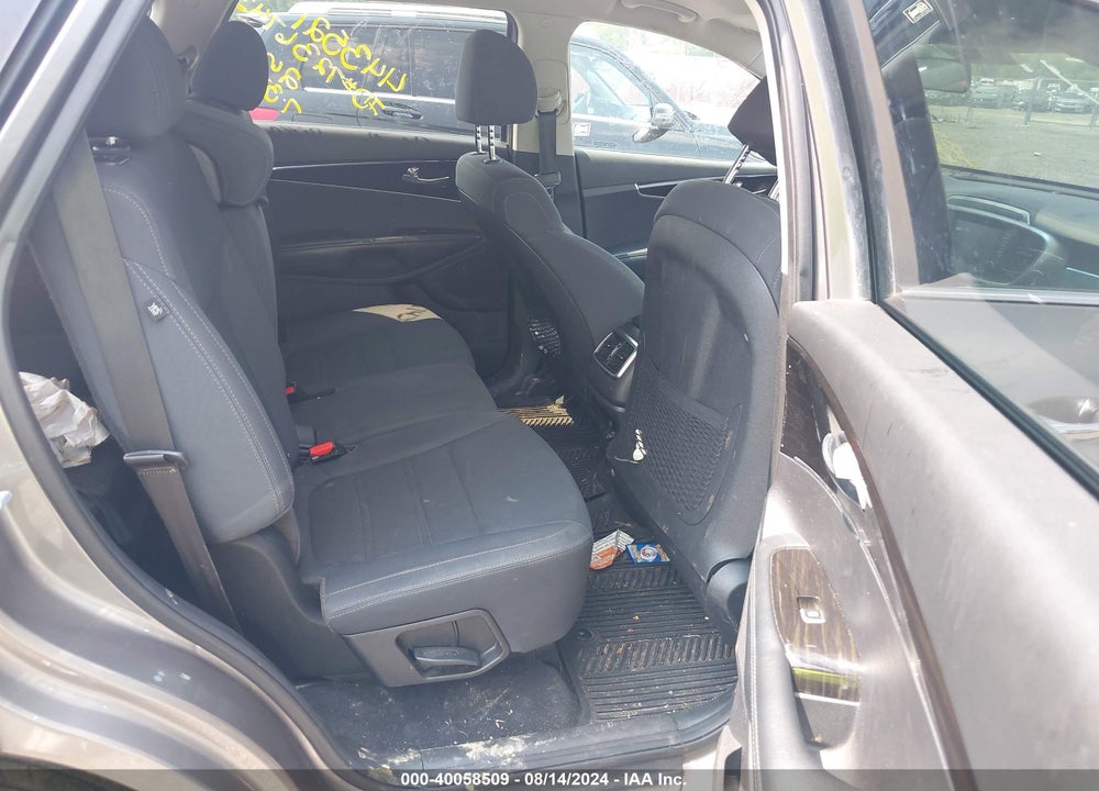 2019 KIA SORENTO 3.3L LX VIN: 5XYPGDA50KG467251
