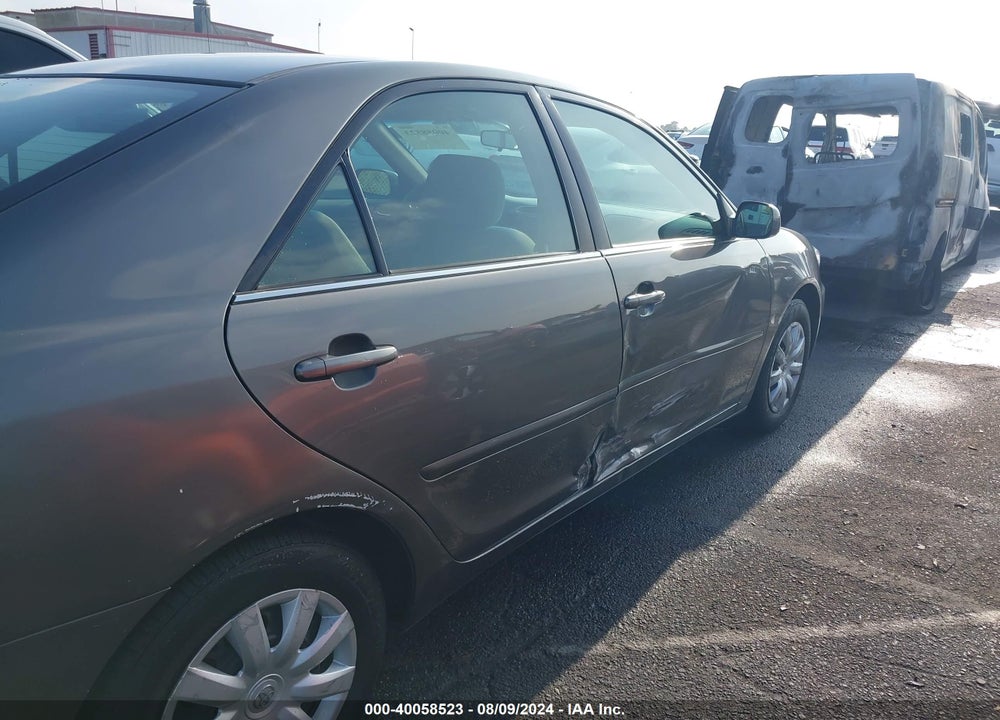 2005 TOYOTA CAMRY LE VIN: 4T1BE32K85U581267