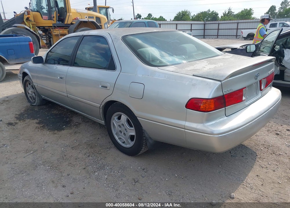 2001 TOYOTA CAMRY CE VIN: 4T1BG22K51U061266