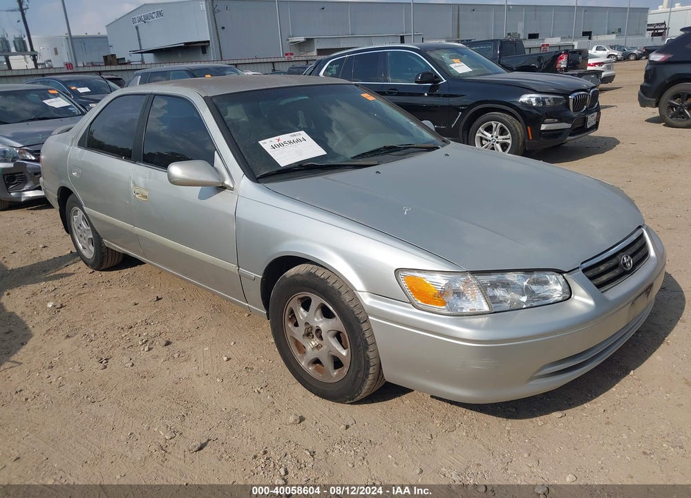 2001 TOYOTA CAMRY CE VIN: 4T1BG22K51U061266