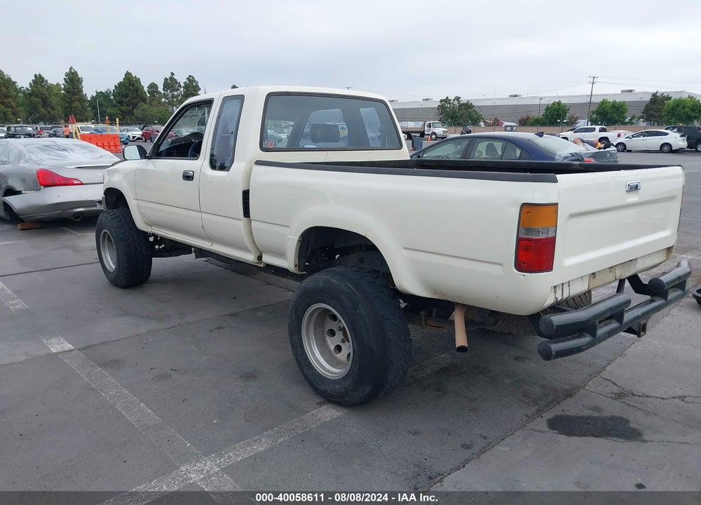 1989 TOYOTA PICKUP 1/2 TON EX LNG WHLBSE DLX VIN: JT4RN13P2K0004061