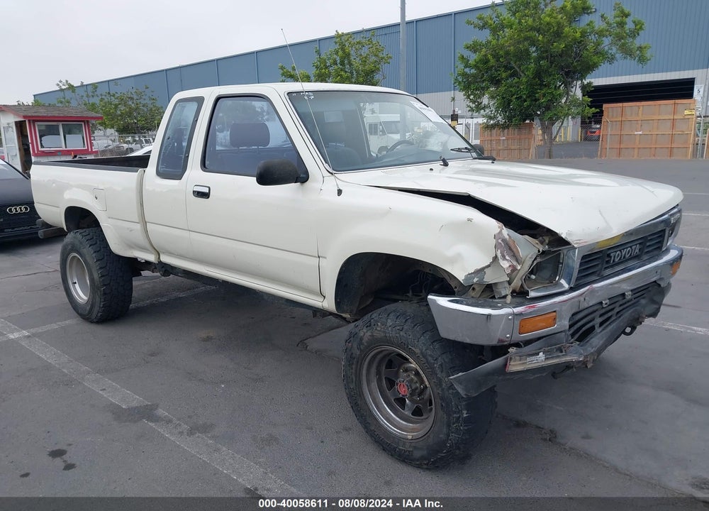 1989 TOYOTA PICKUP 1/2 TON EX LNG WHLBSE DLX VIN: JT4RN13P2K0004061