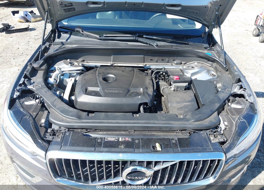2019 VOLVO XC60 T5 INSCRIPTION VIN: LYV102DL8KB322153
