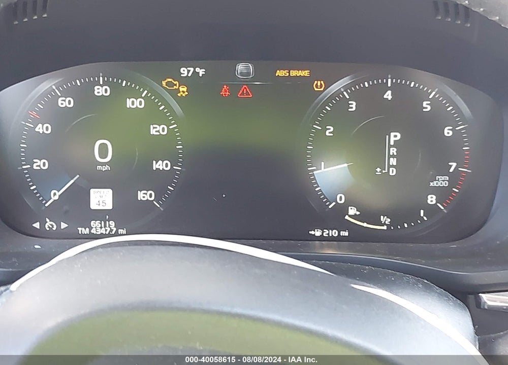 2019 VOLVO XC60 T5 INSCRIPTION VIN: LYV102DL8KB322153