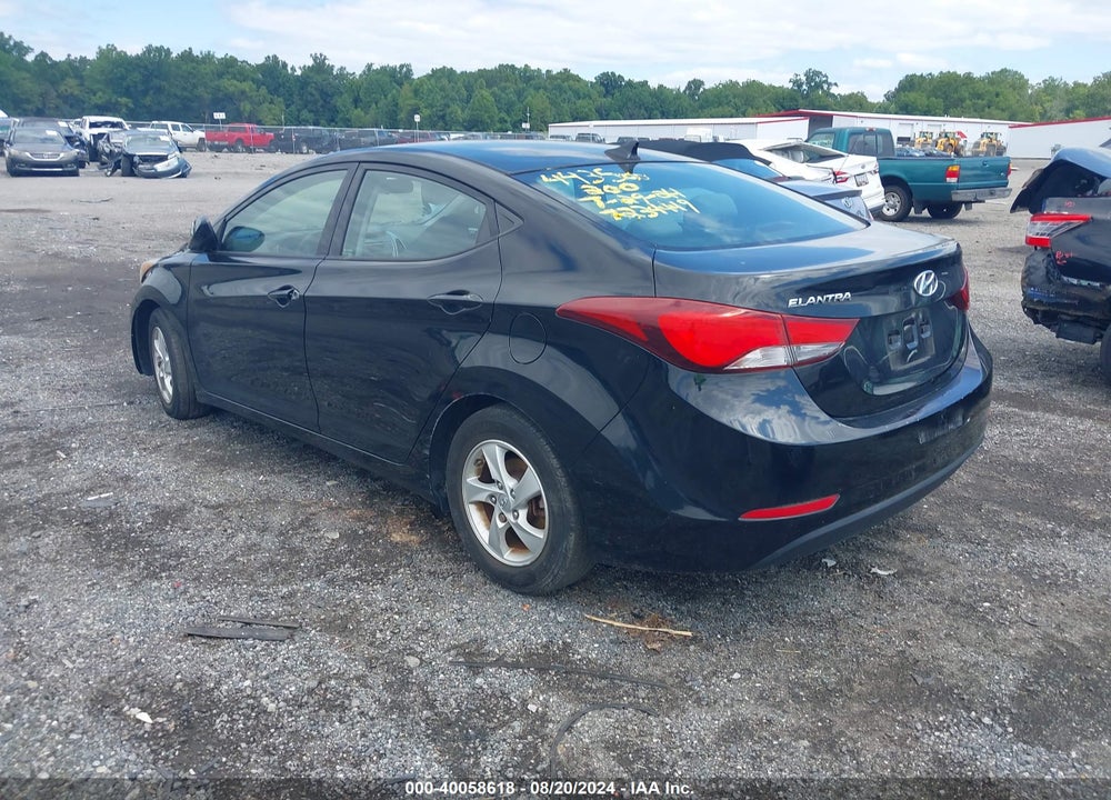 2014 HYUNDAI ELANTRA VIN: KMHDH4AE5EU143968