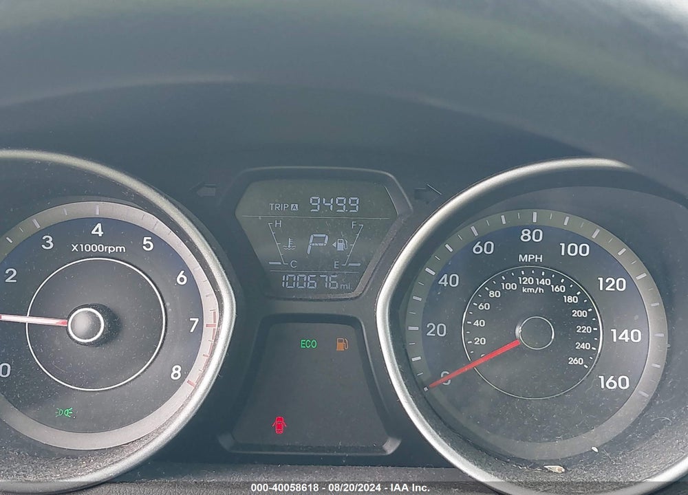 2014 HYUNDAI ELANTRA VIN: KMHDH4AE5EU143968