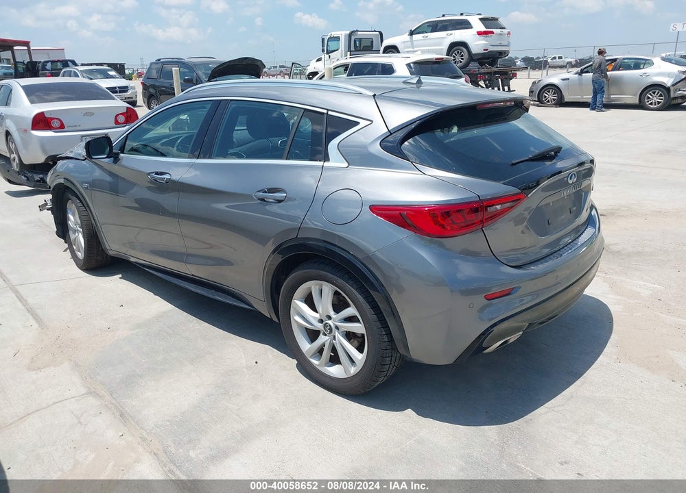 2018 INFINITI QX30 PREMIUM VIN: SJKCH5CPXJA045788
