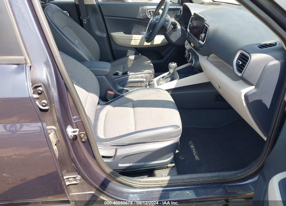 2022 HYUNDAI VENUE LIMITED VIN: KMHRC8A34NU147245