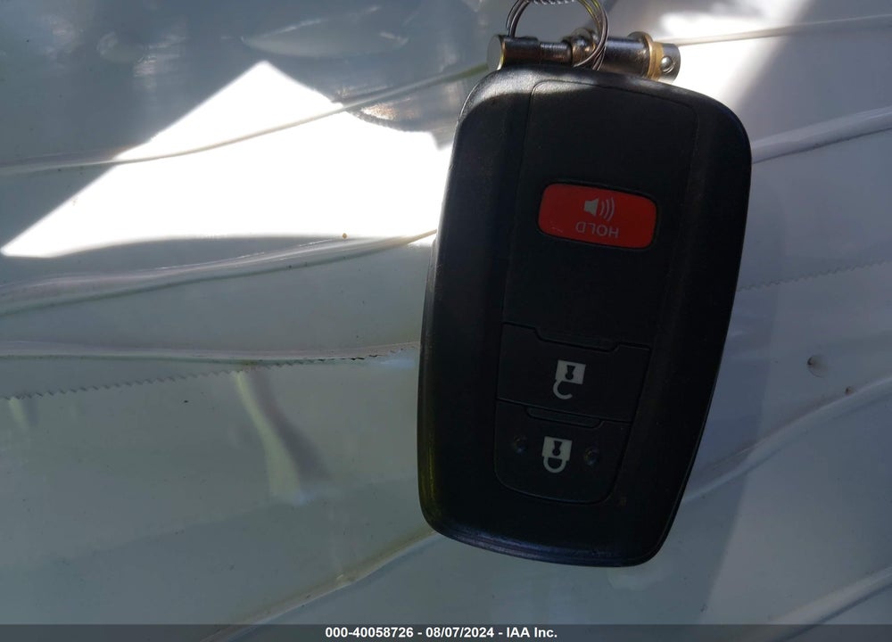 2018 TOYOTA C-HR XLE PREMIUM VIN: NMTKHMBX9JR019100