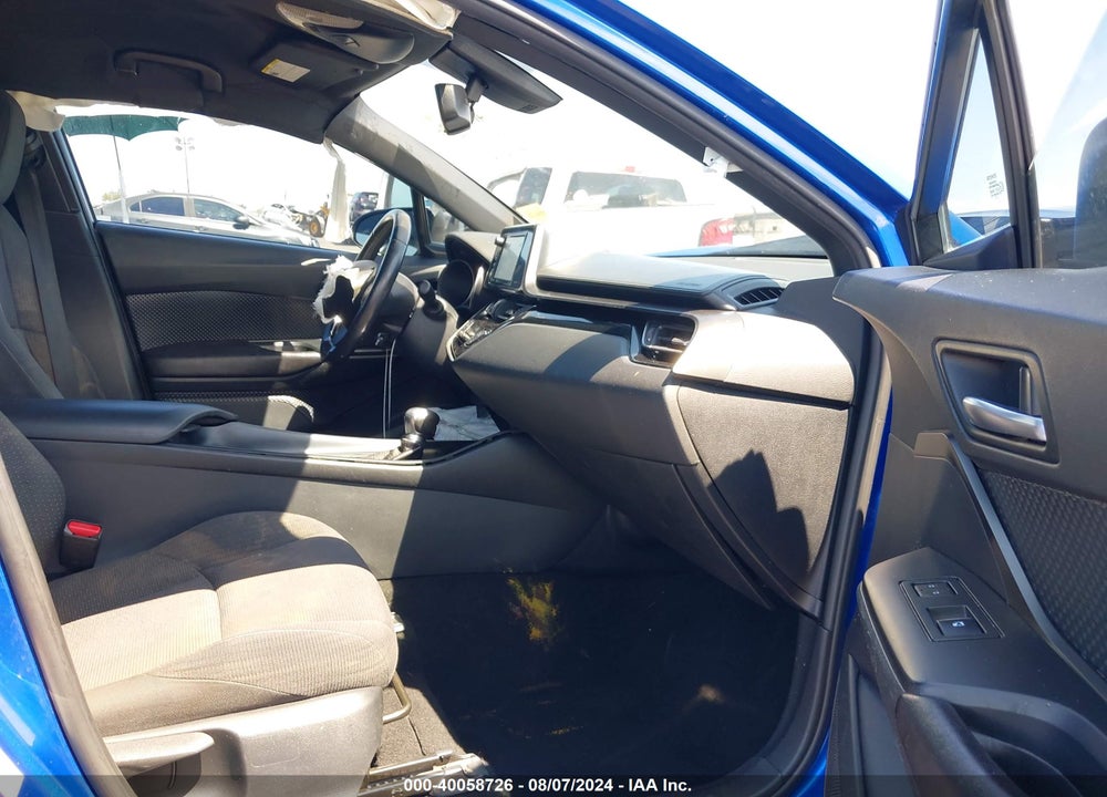 2018 TOYOTA C-HR XLE PREMIUM VIN: NMTKHMBX9JR019100