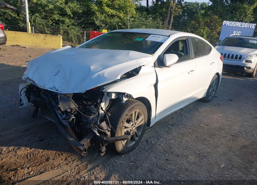 2017 HYUNDAI ELANTRA VIN: 5NPD84LF5HH117508