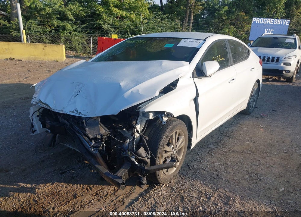 2017 HYUNDAI ELANTRA VIN: 5NPD84LF5HH117508