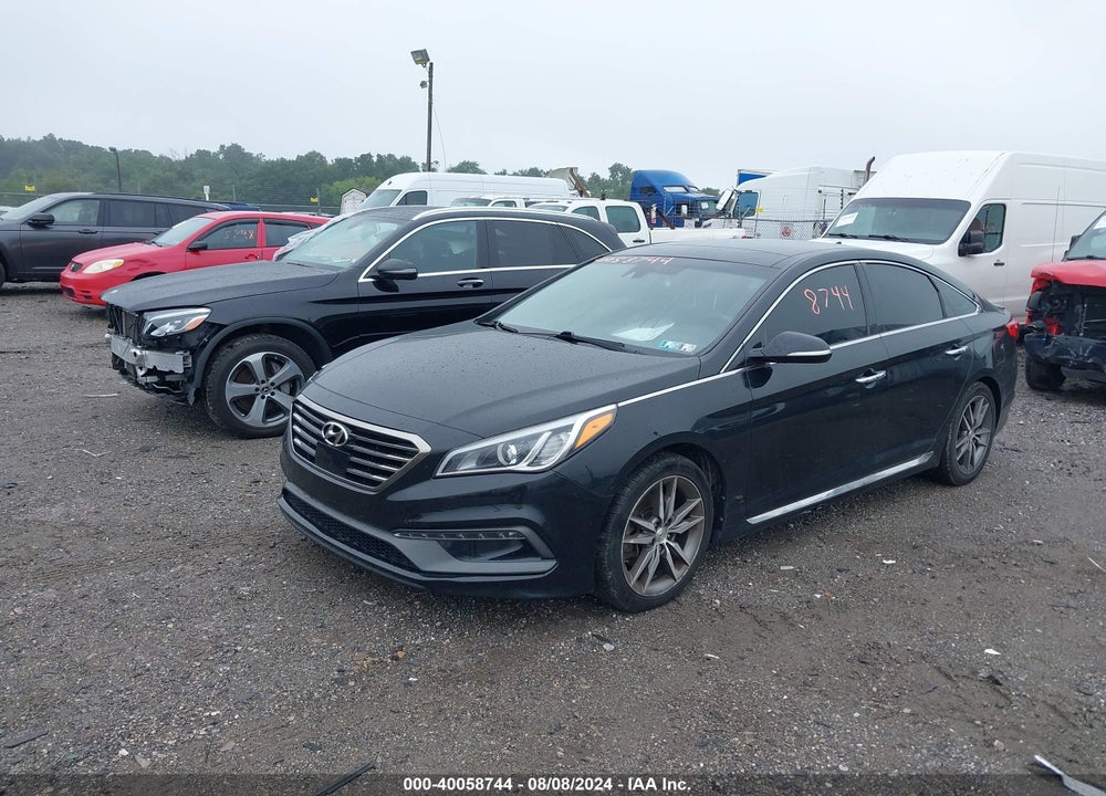 2015 HYUNDAI SONATA SPORT 2.0T VIN: 5NPE34AB1FH040636