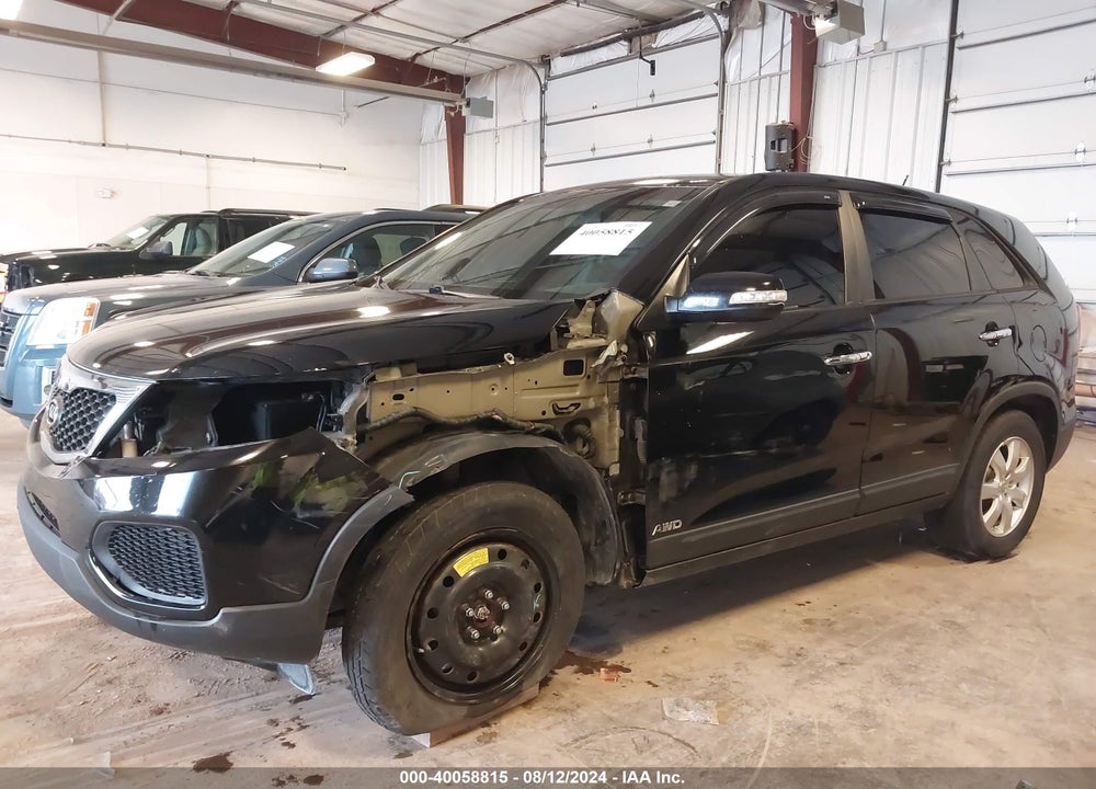 2013 KIA SORENTO LX VIN: 5XYKTDA64DG418619